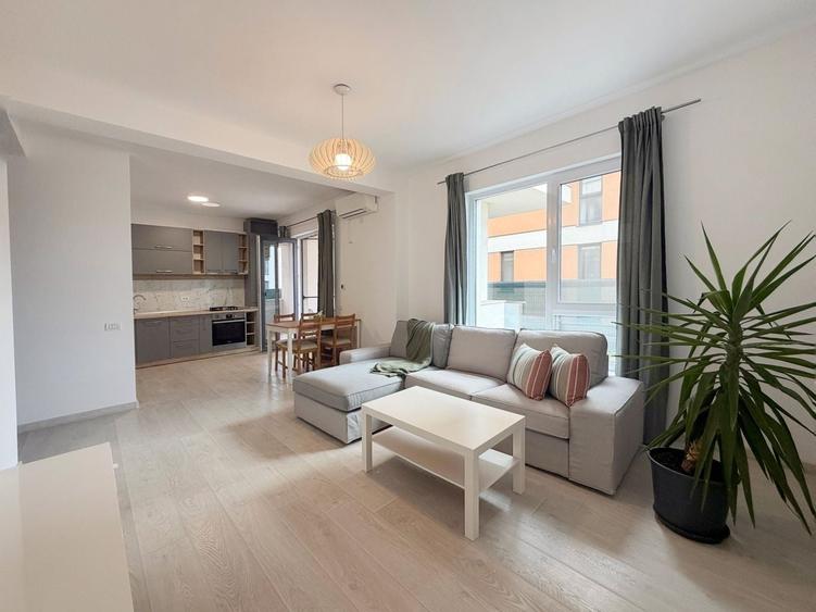 Apartament cu 3 camere decomandat, mobilat în Aradului