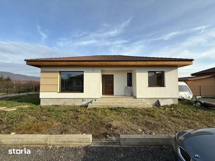 Casa finalizata stil mediteranean , 3 dormitoare, 100 mp utili Sat - 11