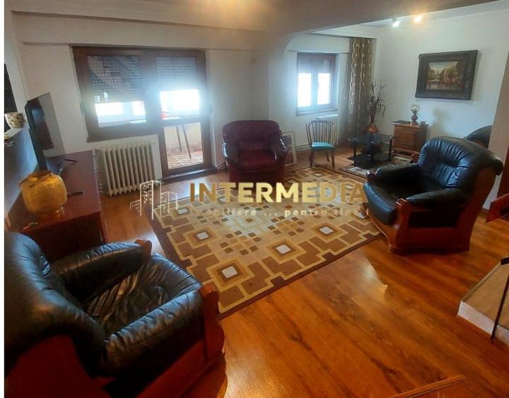 Apartament 3 camere decomandat Cetate 2 bai utilat si mobilat complet - 1