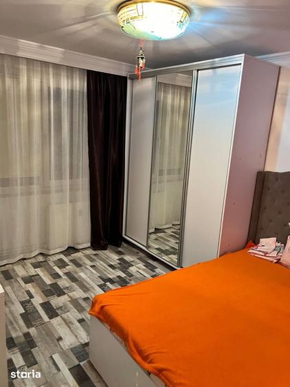 Apartament cu 3 camere decomandat în Sud