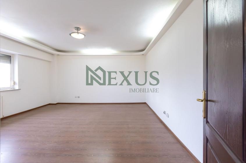 Apartament cu 3 camere decomandat în Ultracentral