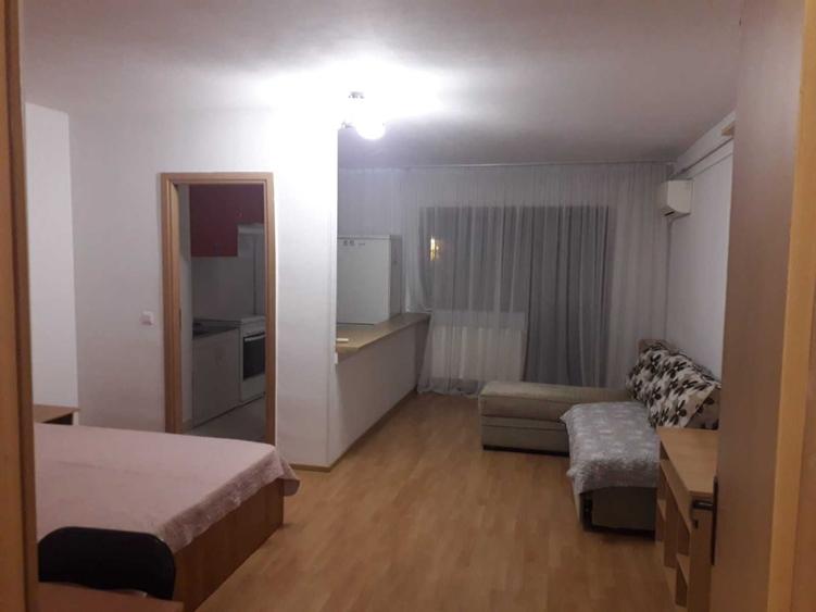 Garsonieră decomandată în Exterior Vest