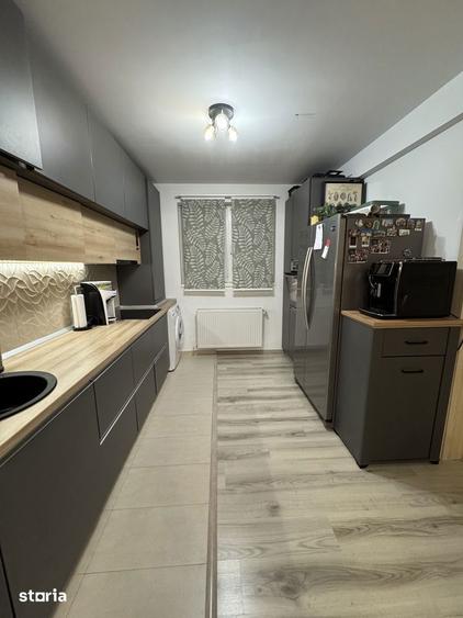 Apartament cu 3 camere în Est