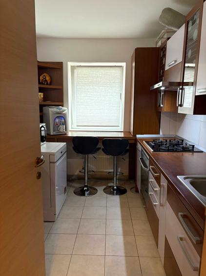 Apartament cu 2 camere decomandat în Vitan
