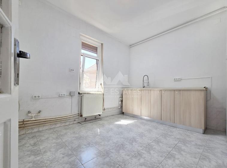 Casă individuală cu 3 camere cu Canalizare în Turda