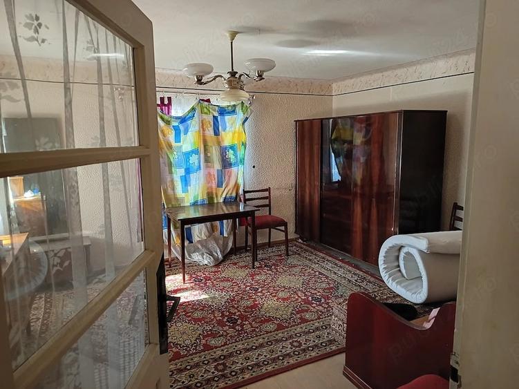 Teren de 2000 mp, în Poiana