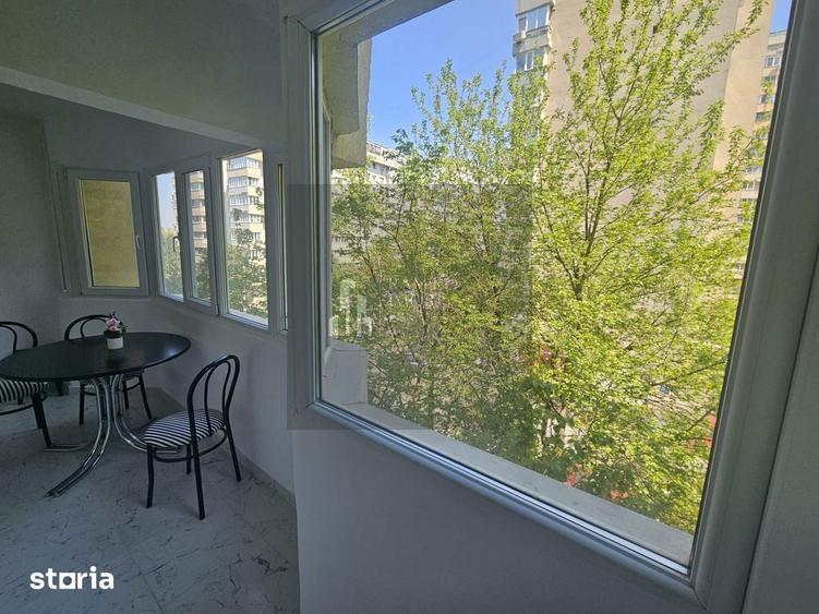 Apartament cu 3 camere semidecomandat, mobilat în Pantelimon