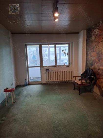 Apartament cu 3 camere decomandat în Arcul de Triumf