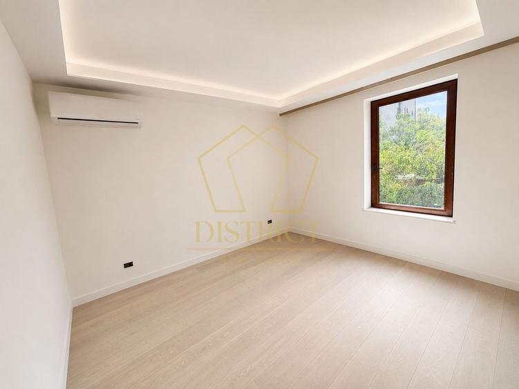 Apartament cu 3 camere decomandat în Bălcescu