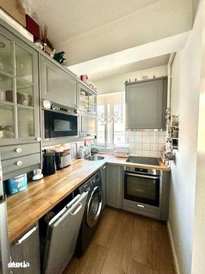 Apartament cu 2 camere decomandat în Calea Victoriei