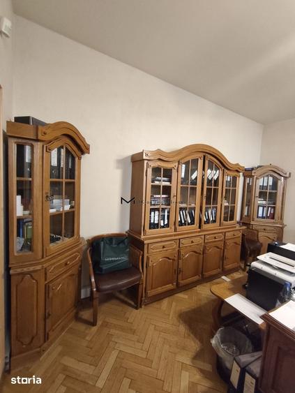 Apartament cu 5 camere în Centrul Istoric