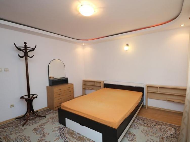 Apartament cu 3 camere decomandat, mobilat în Chiajna