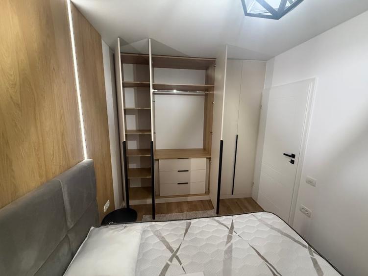Apartament cu 2 camere semidecomandat, mobilat în Central
