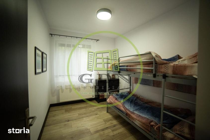 Casă cu 7 camere cu Teren 3515 Mp în Deda
