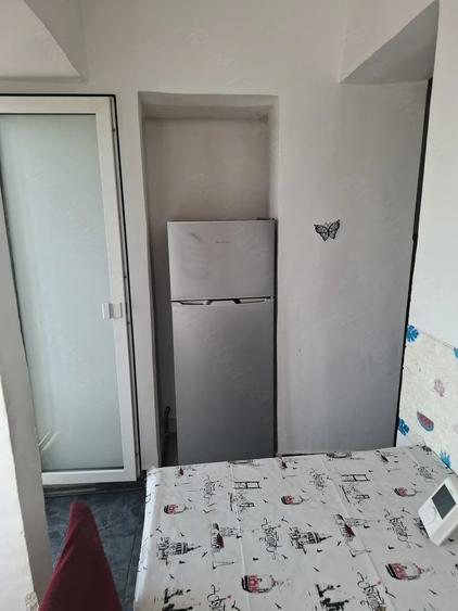 Garsonieră decomandată în Podgoria