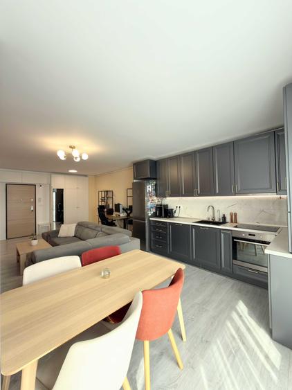 Apartament cu 2 camere decomandat în Torontalului