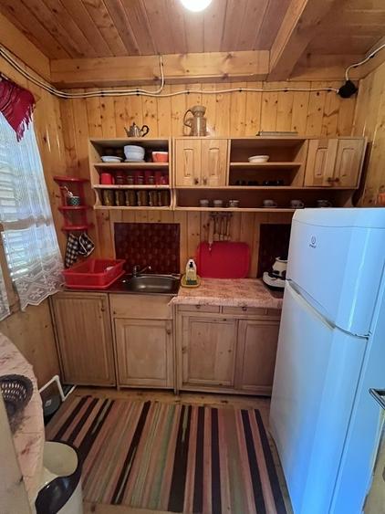 Casă cu 2 camere cu Teren 70 Mp în Central