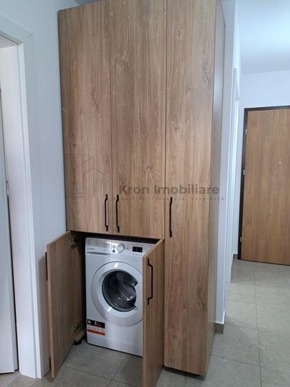 Garsonieră decomandată, mobilată în Astra