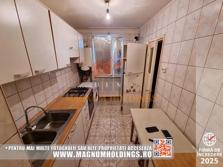 Apartament cu 3 camere decomandat, mobilat în Trivale