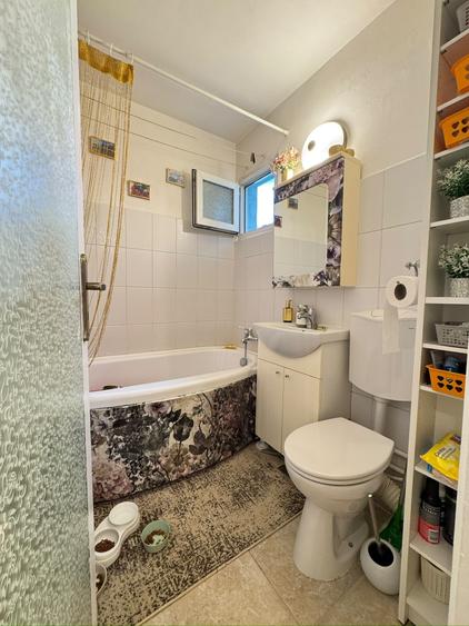 Apartament cu 2 camere decomandat în Drumul Taberei