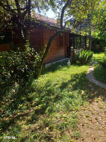 Casă cu 3 camere cu Teren 404 Mp în Măneciu