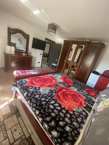 Casă cu 4 camere în Păun