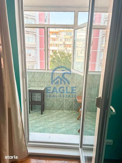 Apartament cu 3 camere semidecomandat, mobilat în Gara