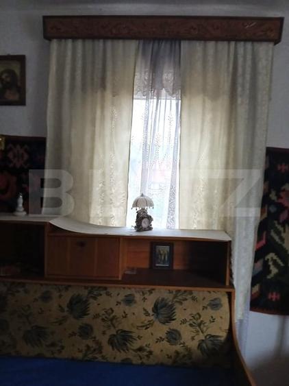 Casă cu 8 camere cu Canalizare în Plutonița