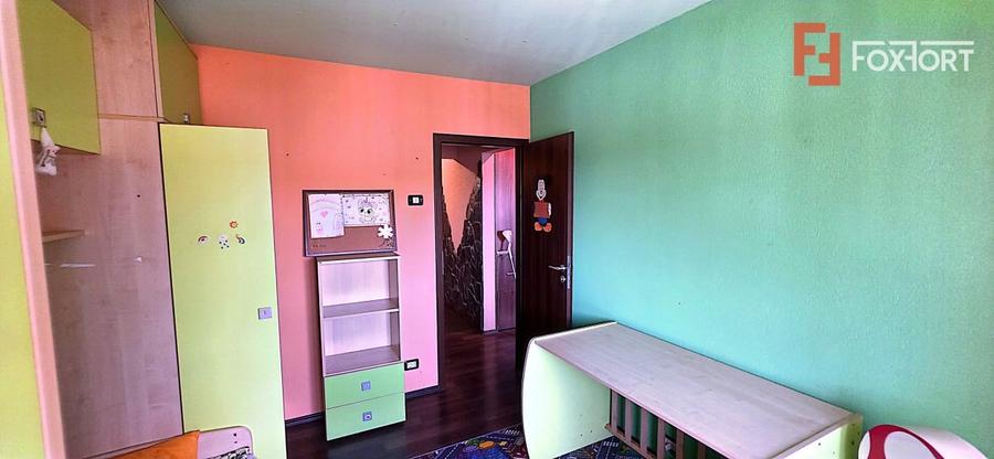 Apartament cu 3 camere decomandat, mobilat în Aradul Nou