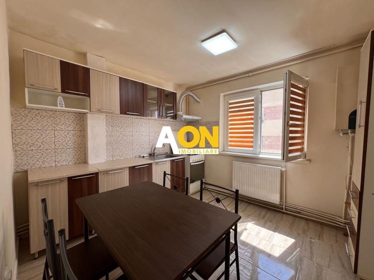 Garsonieră decomandată, mobilată în Ampoi 1