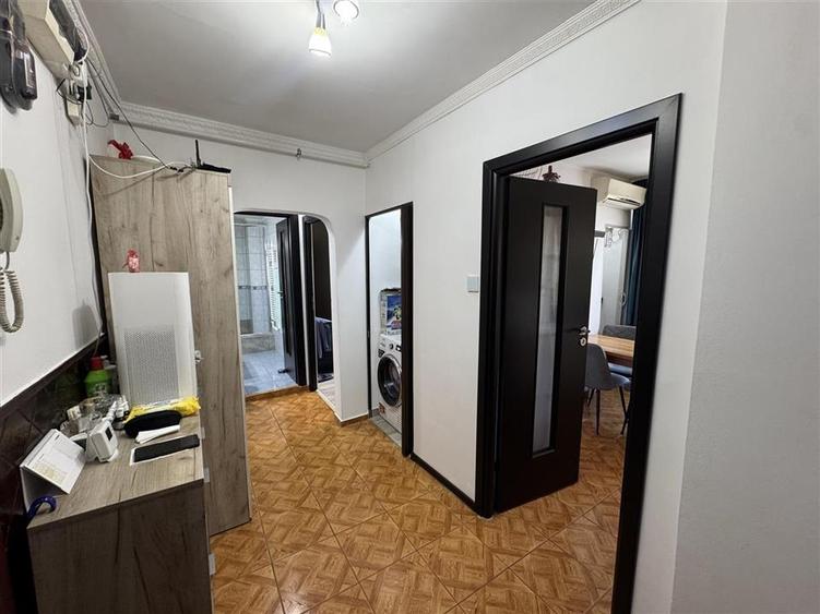 Apartament cu 2 camere decomandat, mobilat în 13 Septembrie