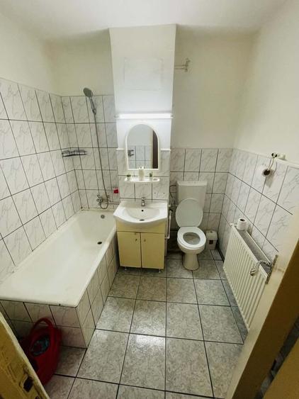 Apartament cu 2 camere decomandat în Lipovei