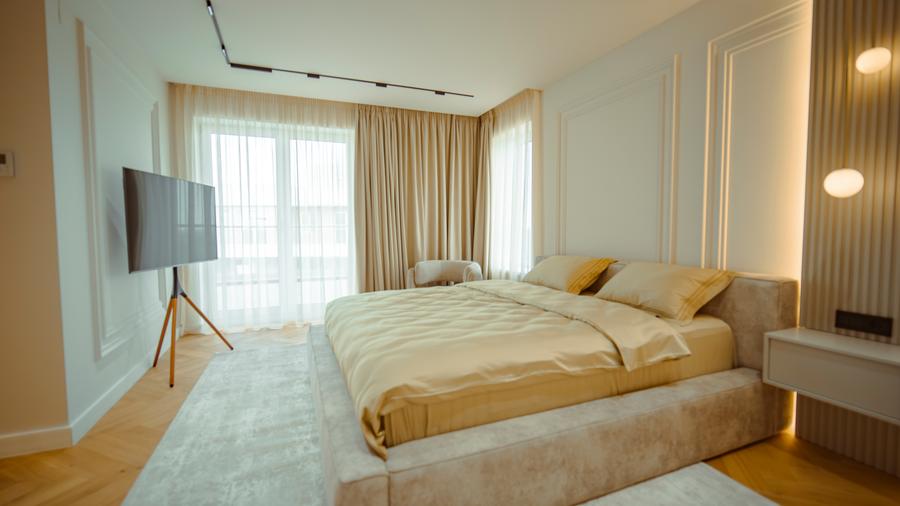 Penthouse cu 4 camere semidecomandat în Pantelimon