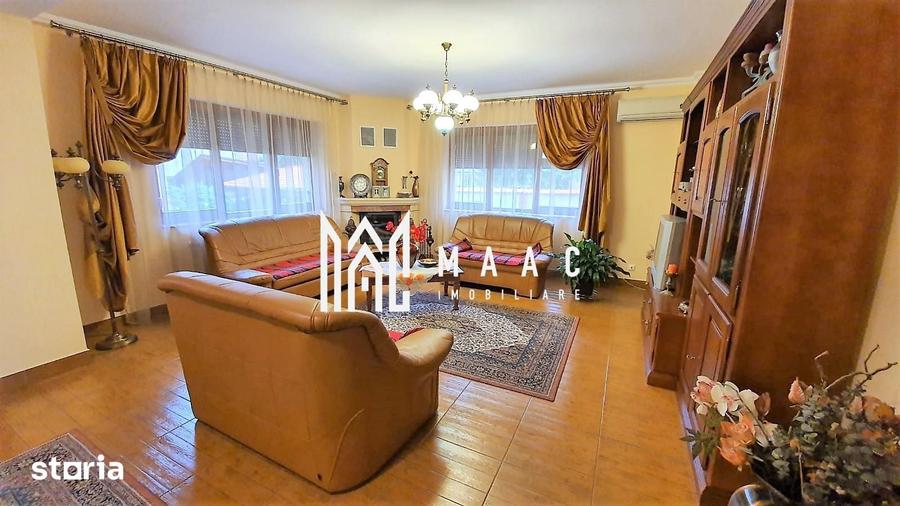 Casă cu 7 camere cu Teren 469 Mp în Central