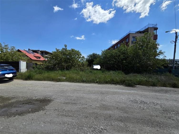 Teren Construcții intravilan de 1000 mp, în Nord-Vest