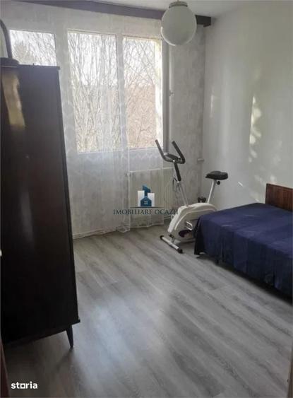 Apartament cu 3 camere decomandat în Apărătorii Patriei
