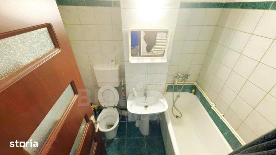 Garsonieră decomandată în Rovine