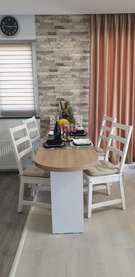 Apartament cu 2 camere decomandat, mobilat în Est