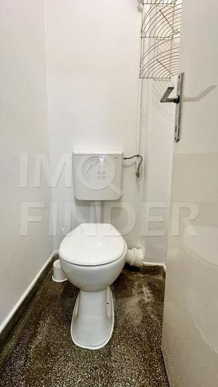 Apartament cu 3 camere decomandat, mobilat în Central
