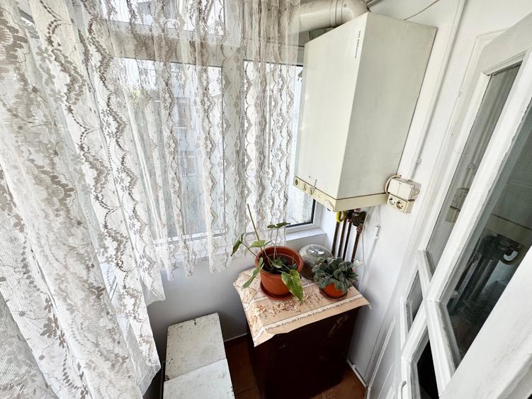 Apartament cu 3 camere decomandat în Galata