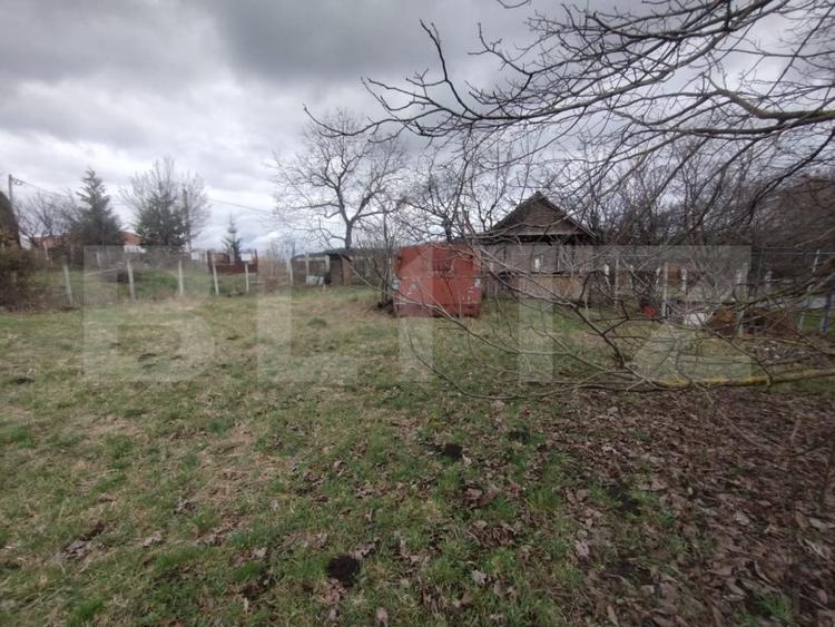Teren Construcții intravilan de 1700 mp, în Sud-Est
