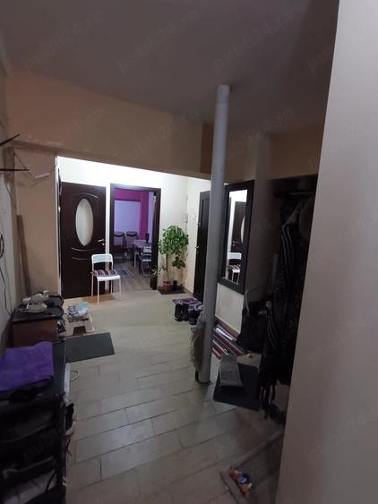 Apartament cu 3 camere decomandat în Colentina