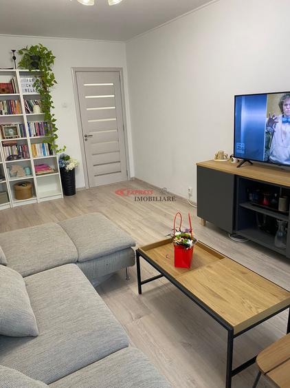 Apartament cu 4 camere semidecomandat în Dristor