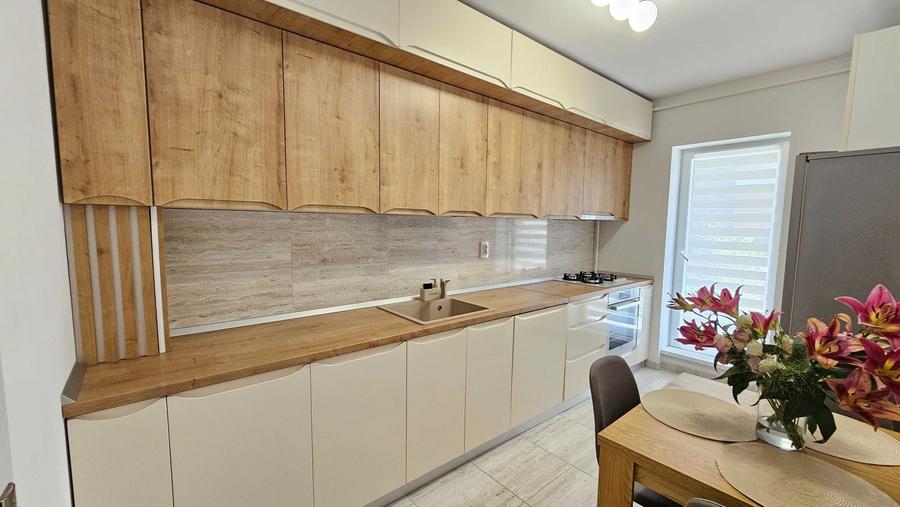 Apartment 2 camere de inchiriat! 10 min metrou. Parcare acoperita. 71mp. 2 balcoane. Bloc nou. Etaj 1 - 3