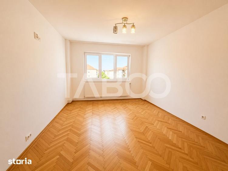 Apartament cu 2 camere decomandat în Ștrand