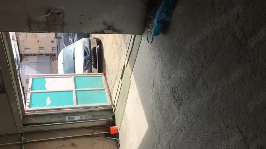 Spațiu comercial, de 600 mp, în Central