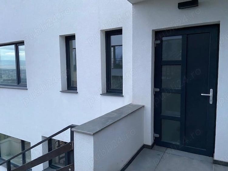 Apartament cu 5 camere decomandat în Grigorescu
