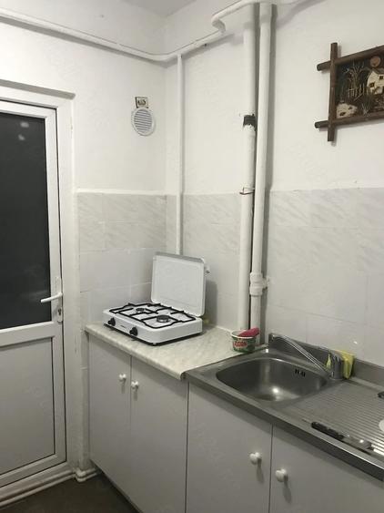 Apartament cu 2 camere nedecomandat în Hipodrom