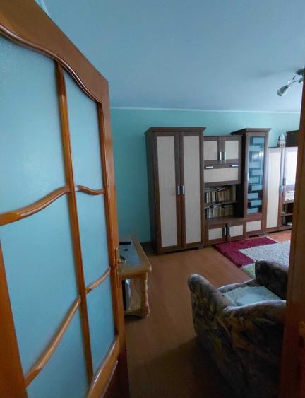Apartament cu 2 camere decomandat, etajul 3/4, zona Galata - 2