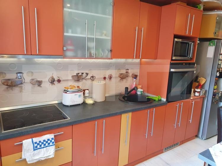 Apartament cu 3 camere decomandat, mobilat în Calea București